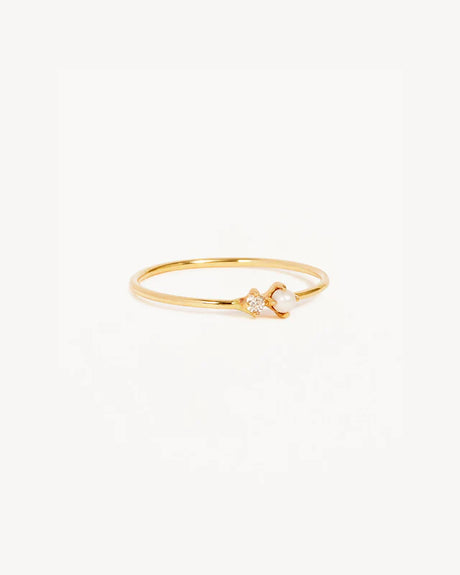 14k SOLID GOLD - LIGHT OF THE MOON DIAMOND RING